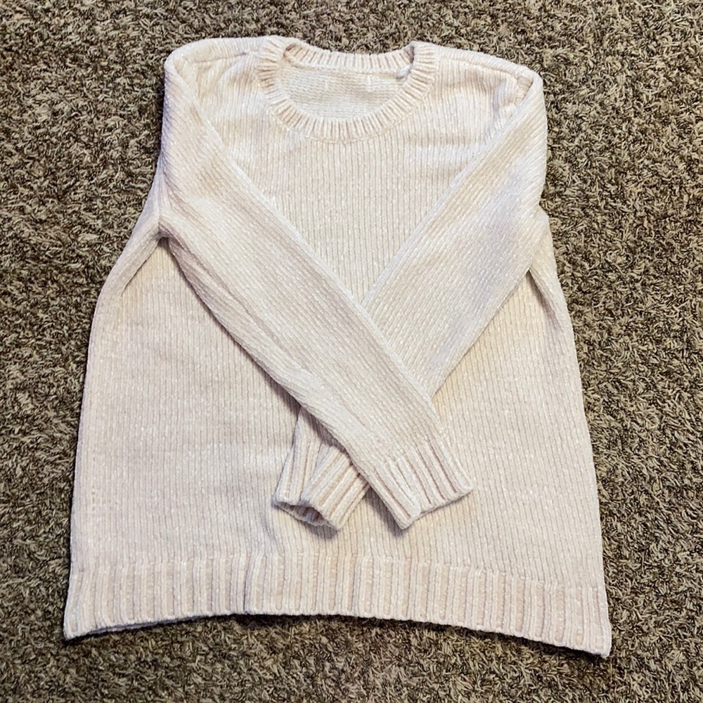 white crew neck  sweater